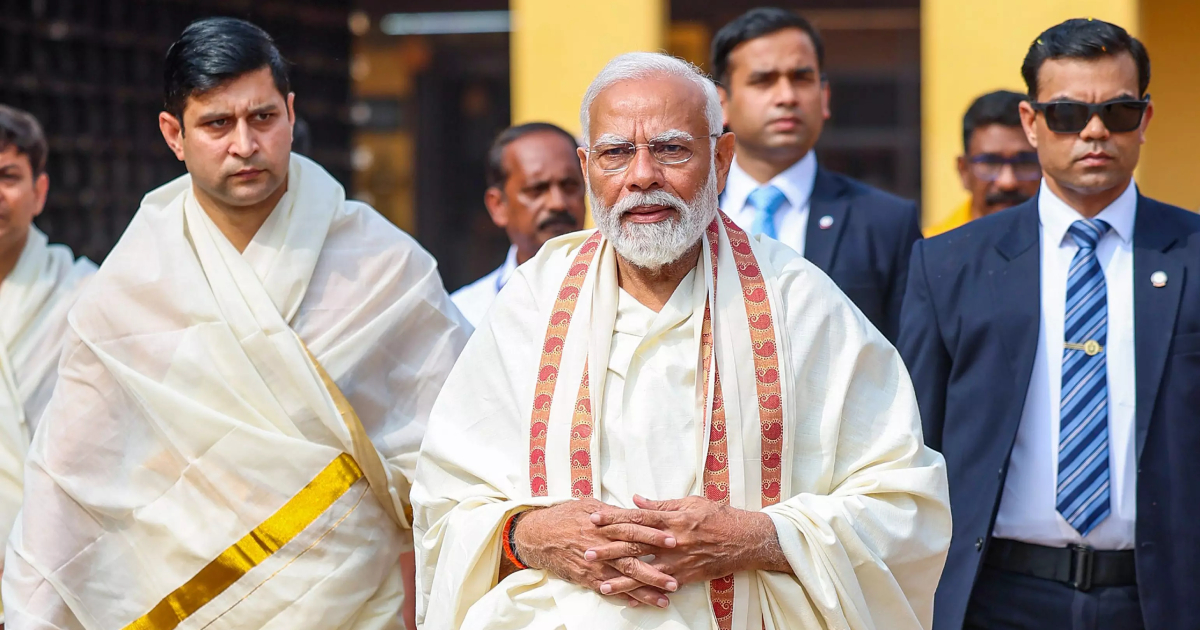 Kerala: PM Modi performs puja, darshan at Guruvayur Temple in Thrissur